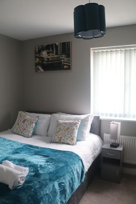 Coleridge House Private Parking Netflix Holiday home